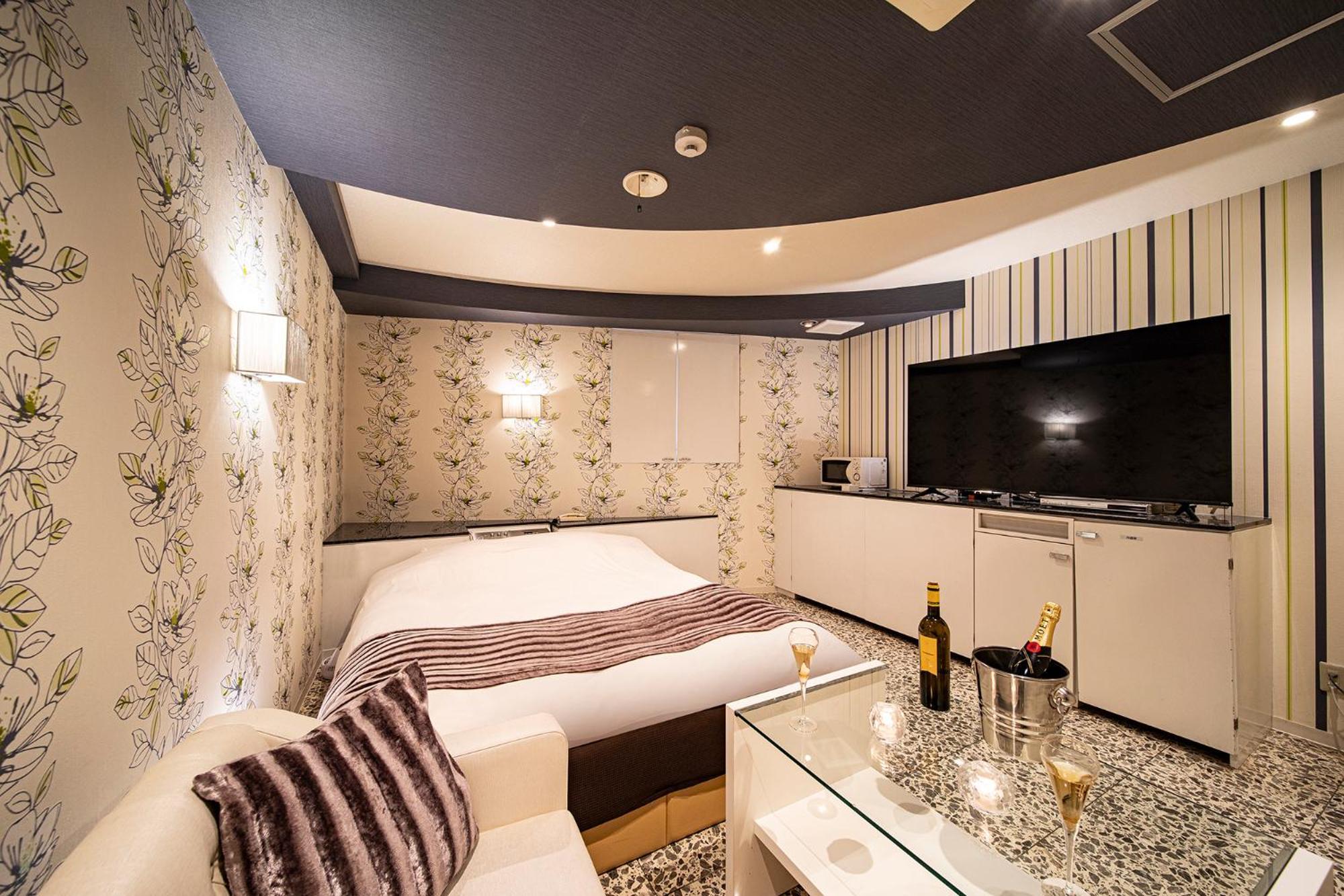 Towers Hotel - Adult Only - Osaka Bagian luar foto